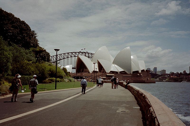 New South Wales    -    Onsdag d. 7 februar\n\nDer var det s endelig - det bermte oparahus.