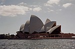 New South Wales    -    Torsdag d. 8 februar\n\nOperahuset set fra havnen.