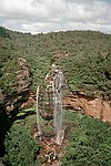 New South Wales    -    Mandag d. 12 februar\n\nWauw - hvilken udsigt ! Wentworth Falls viser sig i al sin pragt. Det var hele turen ned af alle trapperne vrd - det var vrre da vi skulle til at op igen.