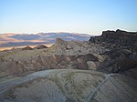 Death Valley- Udsigt fra Zabriskie point, ved solopgang